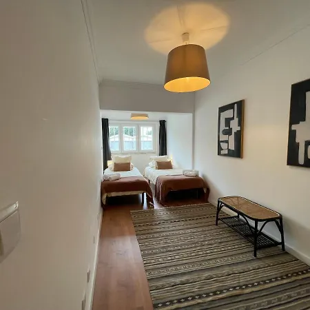Av Sintra Mhouse Lease *